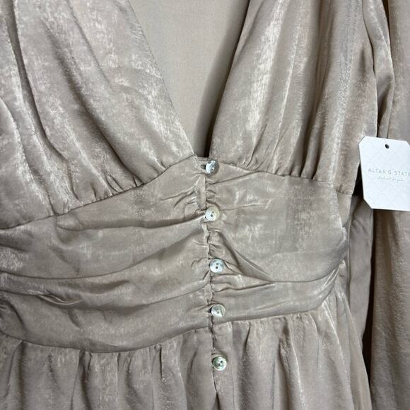 NWT Altar’d State Champagne Gold A-line Dress w Plunge Neckline women’s size S - Picture 6 of 8